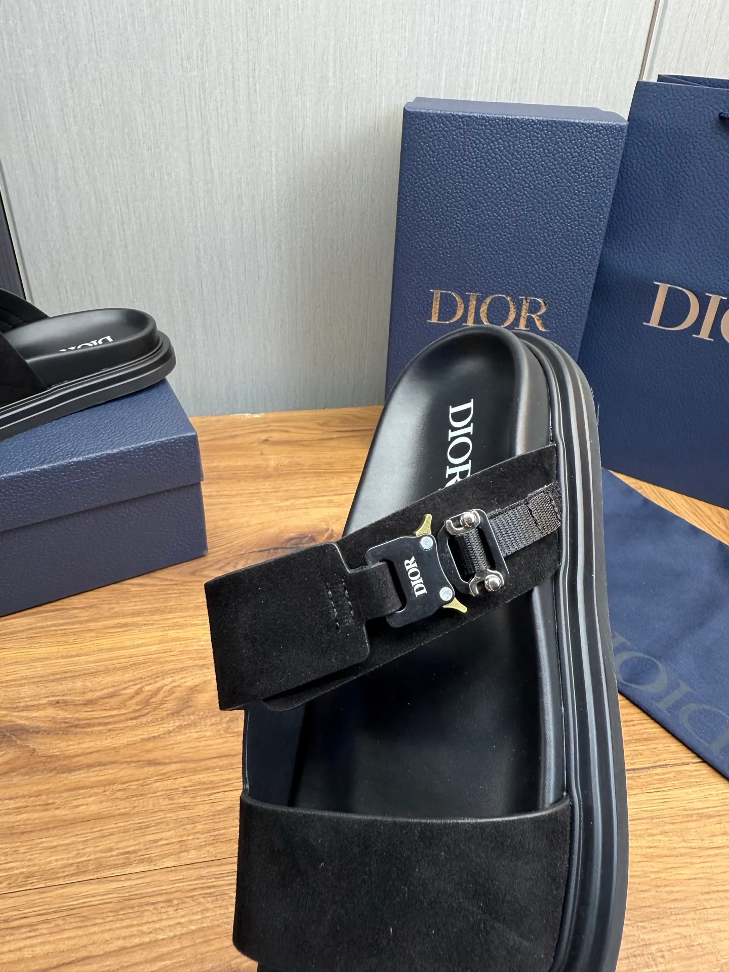 Men's shoes 300💰 Dior. Men's slippers🩴 Official website 1:1 production 38-45 size 45 46 🉑️Customized original material shipped✅
